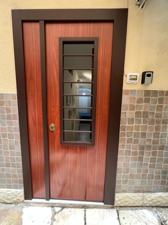 Апартаменты Casa Di VI Бари Экстерьер фото